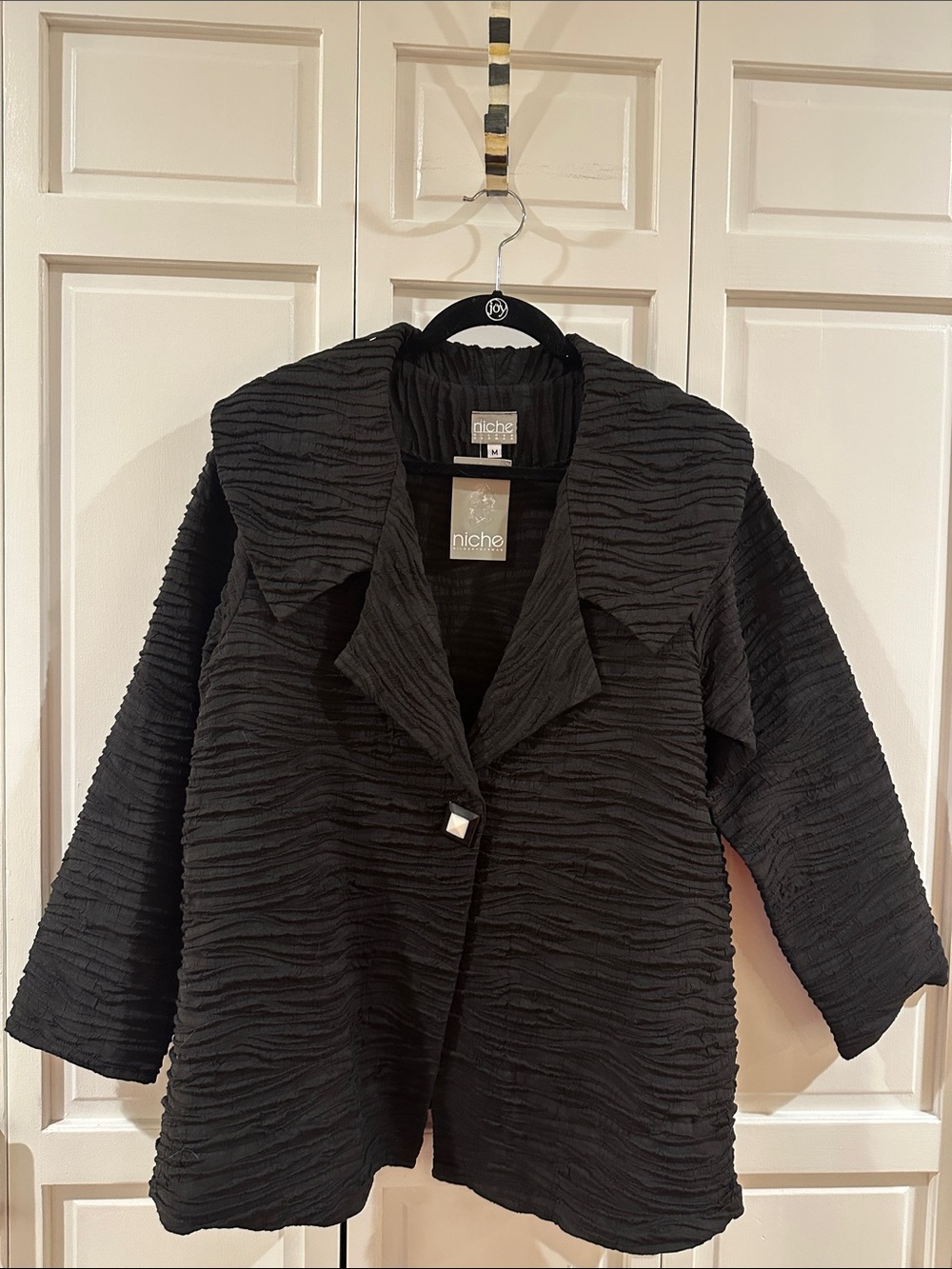 NWT Niche by Nilgün Derman “Nile” Black Textured Crinkle Jacket, Size M